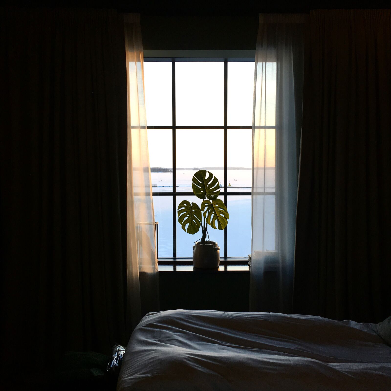 Apple iPhone 6s sample photo. Window, views, the white photography