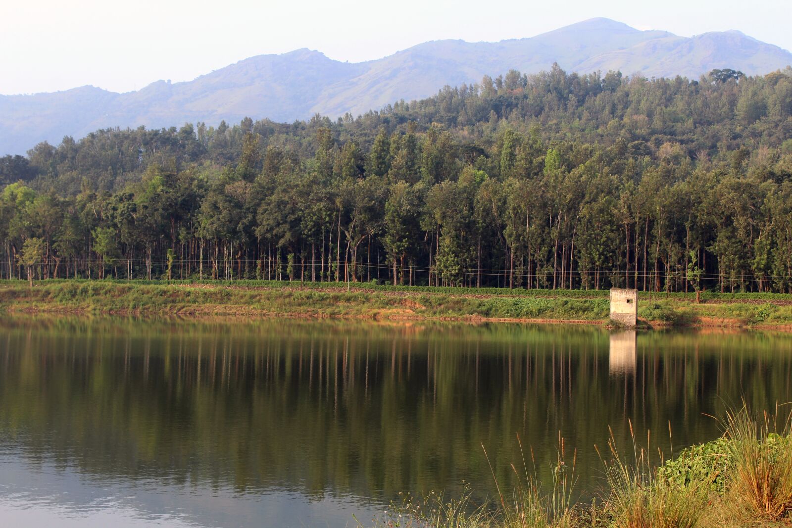 Canon EOS 1200D (EOS Rebel T5 / EOS Kiss X70 / EOS Hi) sample photo. Scenery, reflection, water photography