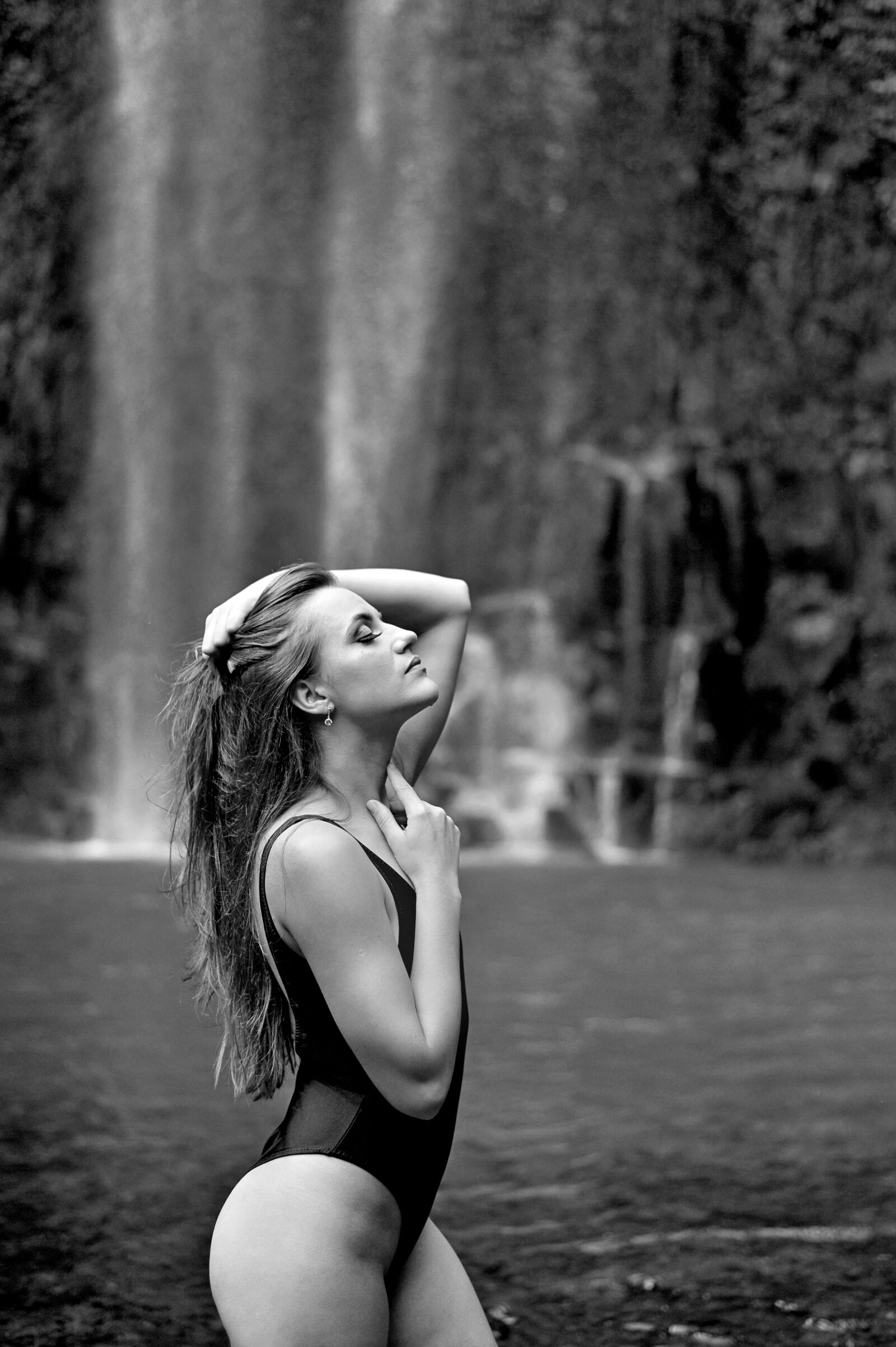 Nikon D700 sample photo. Waterfalls, model, female photography