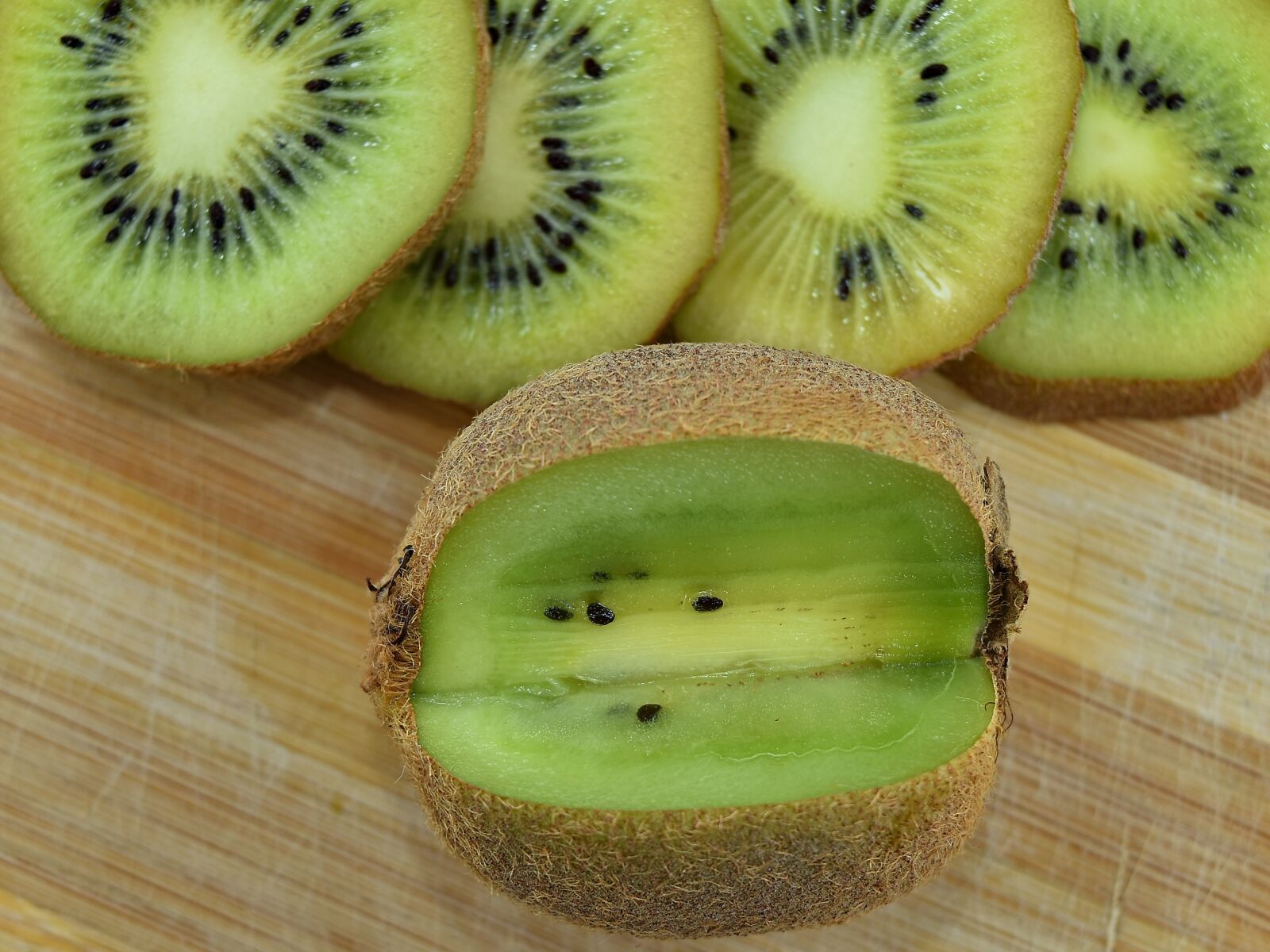 Nikon D5500 sample photo. Exotic, kiwi, ripe fruit photography