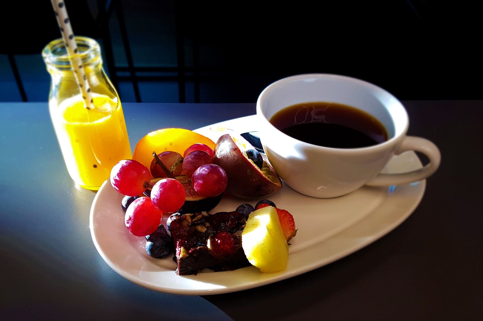 Samsung Galaxy S7 Edge sample photo. Breakfast, fruits, coffee photography