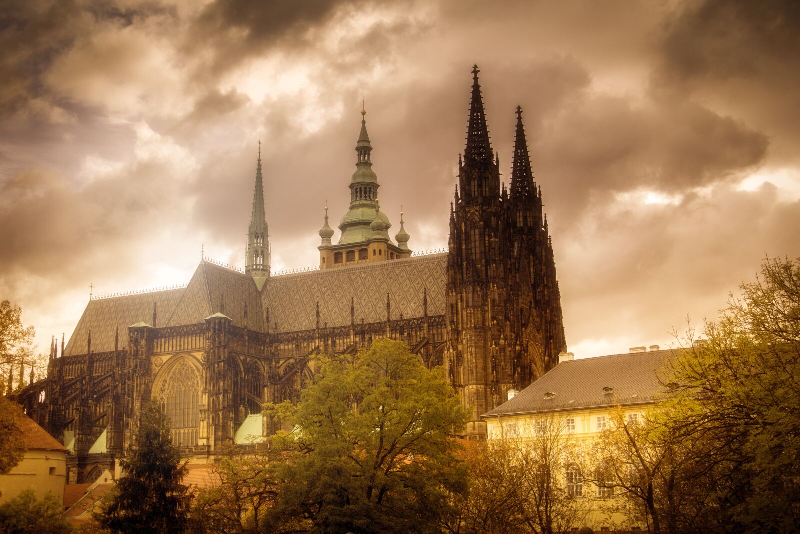 Canon EOS 700D (EOS Rebel T5i / EOS Kiss X7i) sample photo. Prague, castle, czech photography