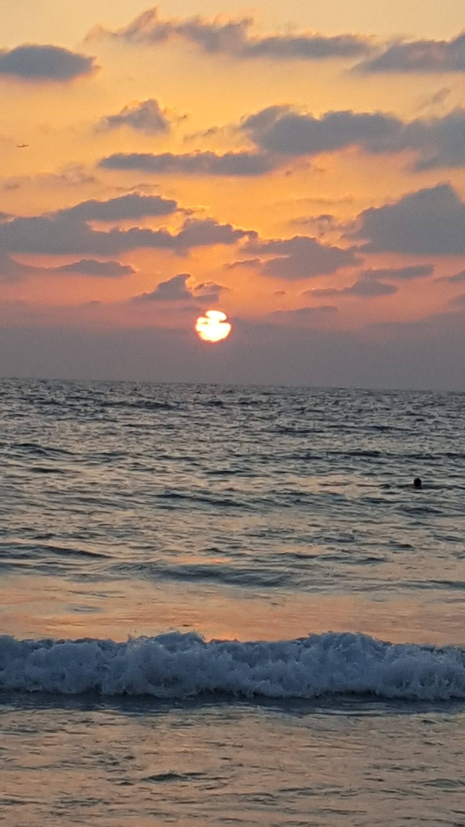 Samsung Galaxy S6 sample photo. Sunset, clouds, sea photography
