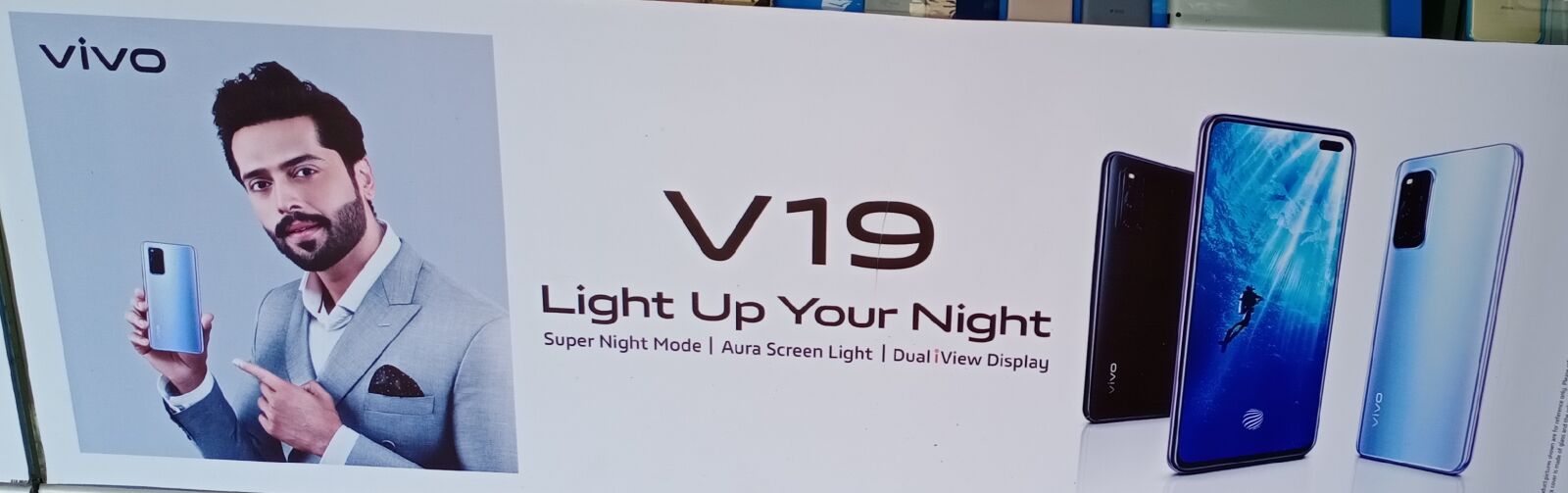 vivo 1907_19 sample photo. Smartphone, advertisement, promotion photography