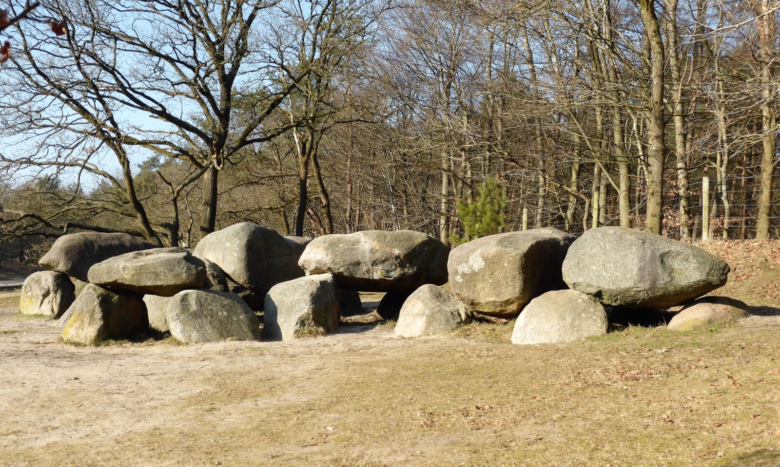 Panasonic Lumix DMC-ZS30 (Lumix DMC-TZ40) sample photo. History, dolmen, prehistory photography