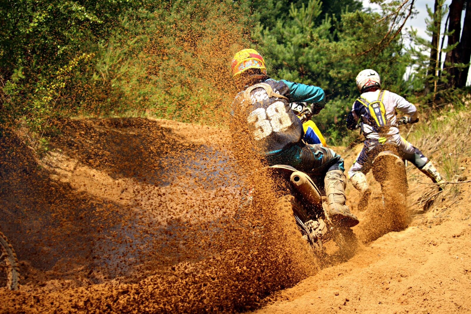 Canon EOS 100D (EOS Rebel SL1 / EOS Kiss X7) sample photo. Motorsport, enduro, motocross photography
