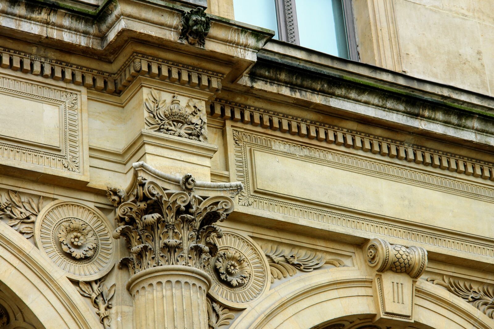 Sony DSC-R1 sample photo. Paris, facade, architecture photography