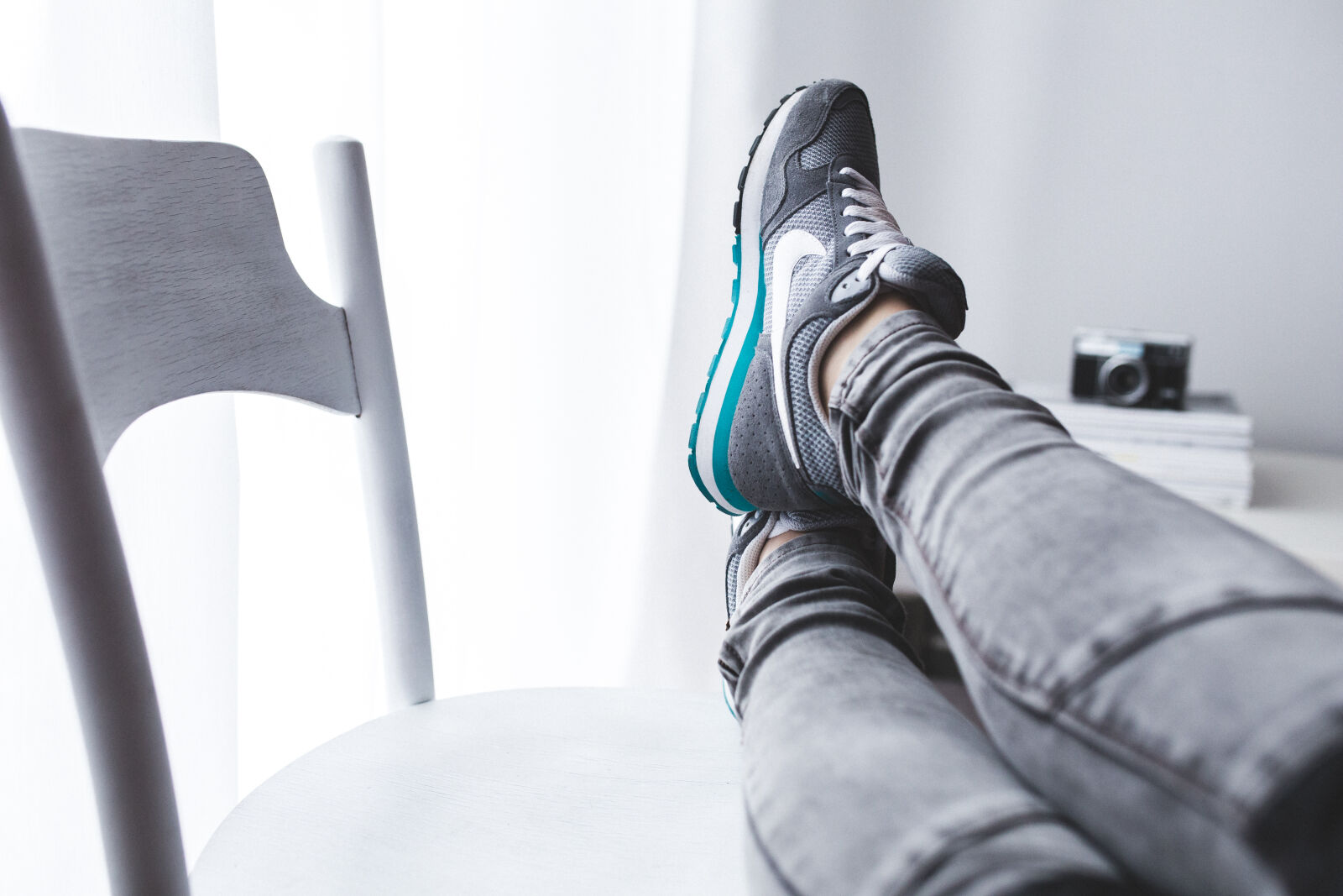Canon EOS 6D + Sigma 35mm F1.4 DG HSM Art sample photo. Girl, resting, with, legs photography
