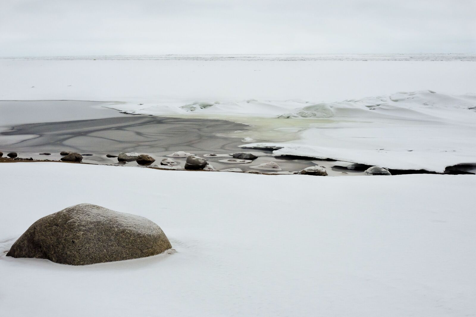 Fujifilm X-M1 sample photo. Winter, bay, ice photography
