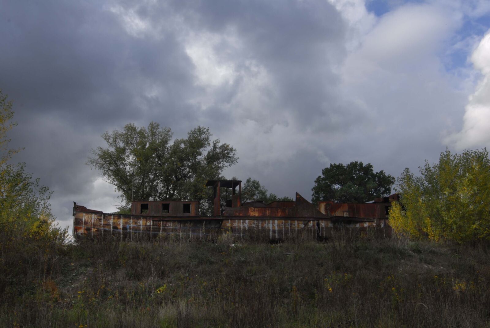 Nikon D200 sample photo. Landscape, ship, the wreck photography