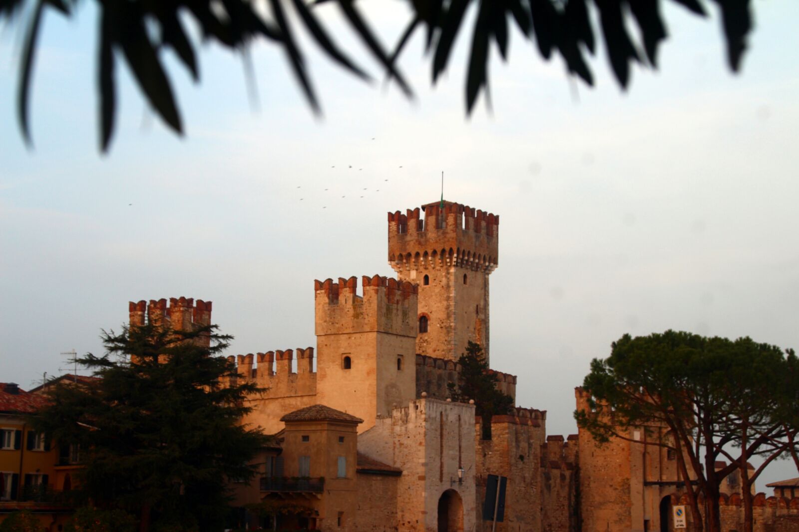 Canon EOS 700D (EOS Rebel T5i / EOS Kiss X7i) sample photo. Sirmione, garda, italy photography