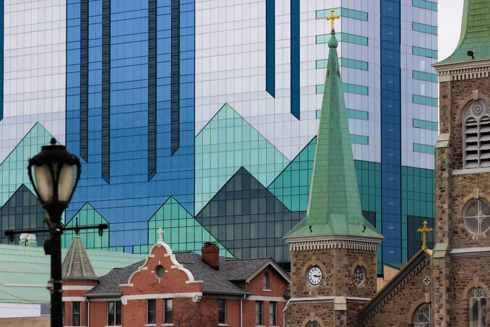 Canon EOS 600D (Rebel EOS T3i / EOS Kiss X5) sample photo. Building, cross, jesus photography