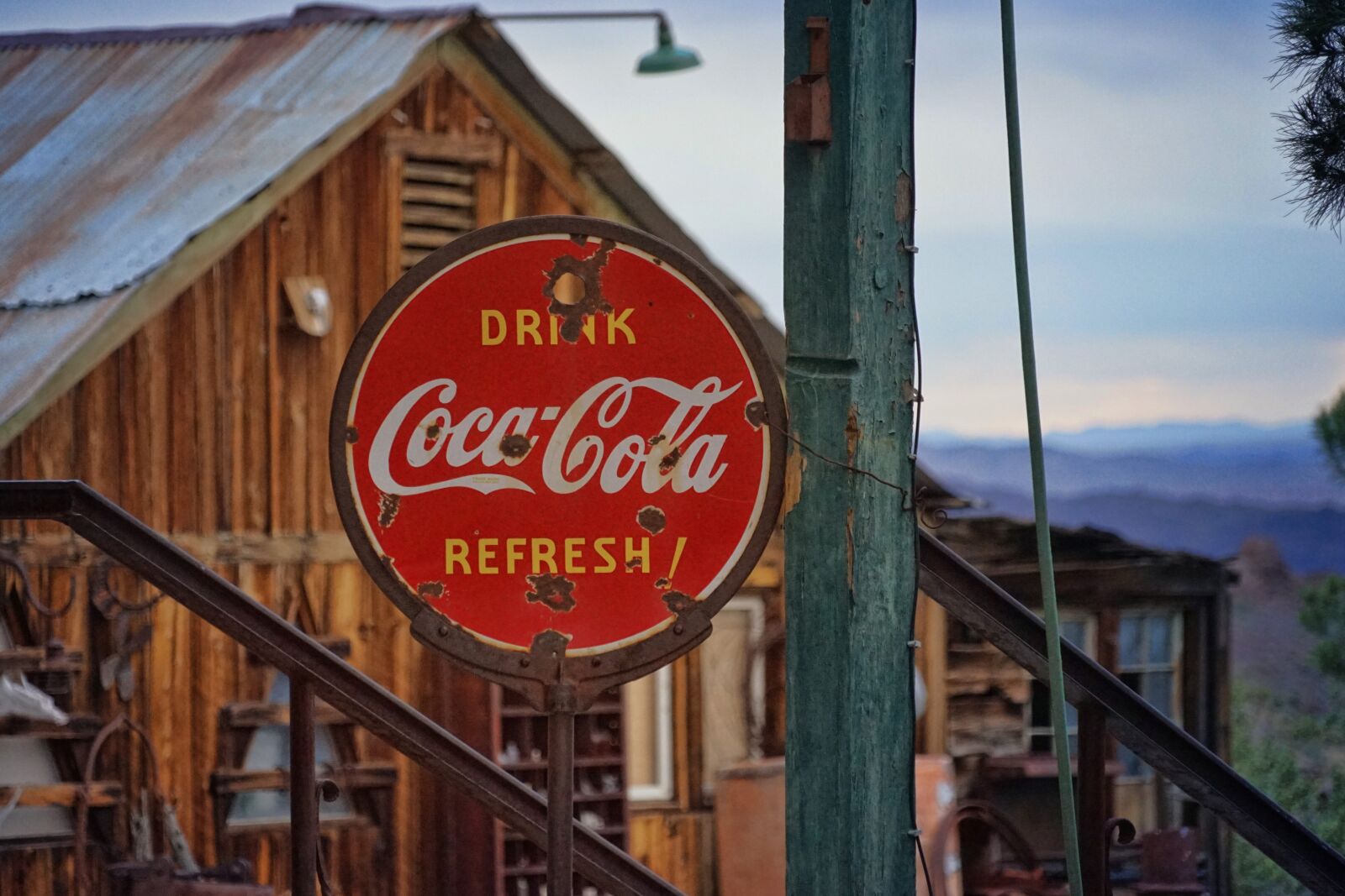 Sony a7 II + Sony FE 24-240mm F3.5-6.3 OSS sample photo. Signs, usa, america photography