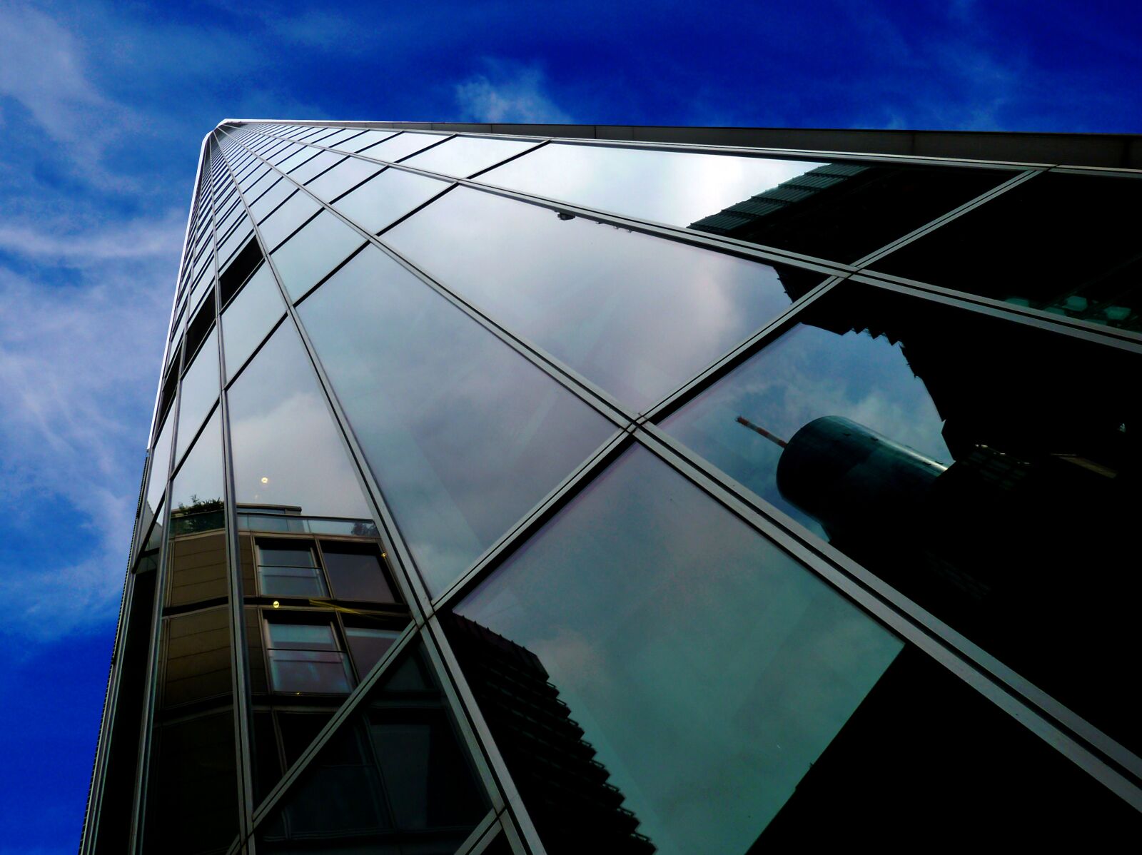 Panasonic DMC-TZ7 sample photo. Architecture, skyscraper, frankfurt photography