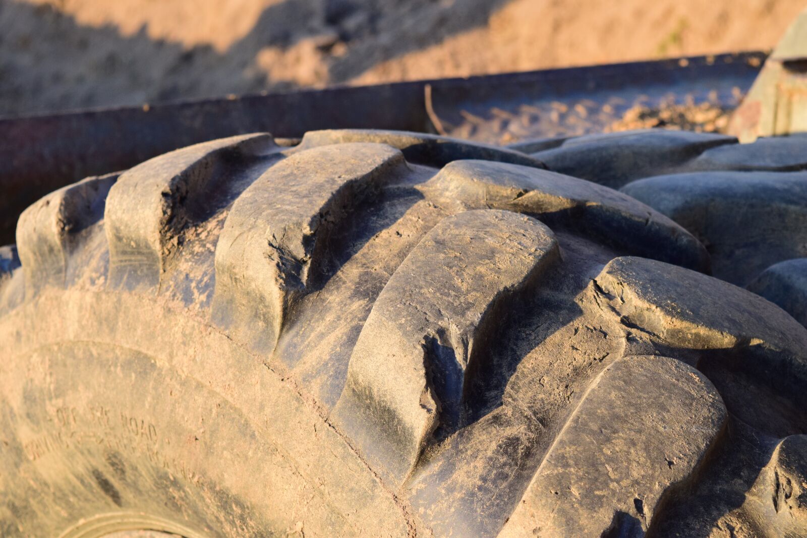 Nikon D3300 sample photo. Mature, construction vehicle, profile photography