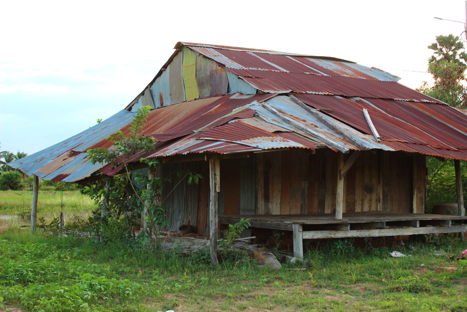 Canon EOS 600D (Rebel EOS T3i / EOS Kiss X5) sample photo. Old, home, house photography