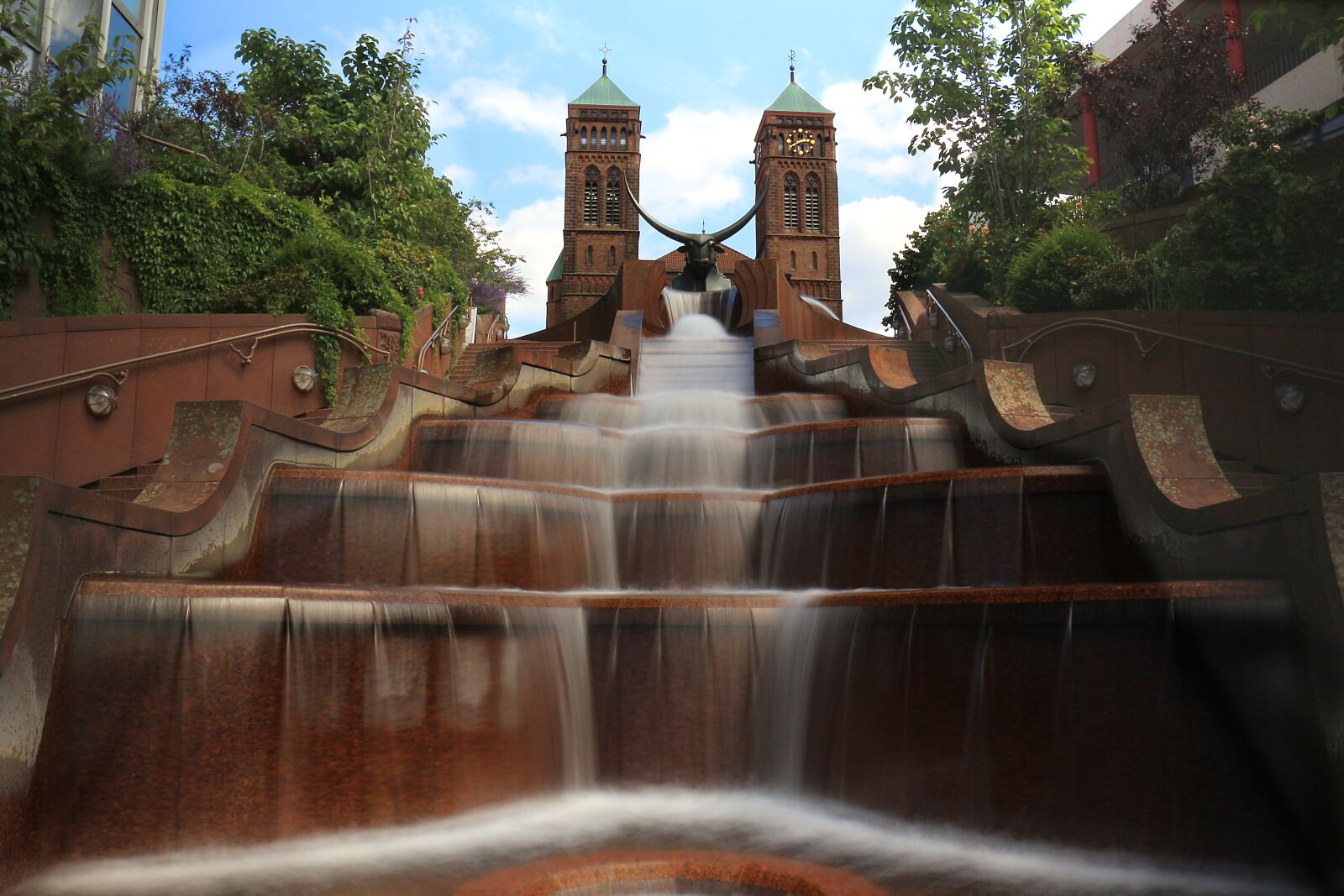 Canon EOS 700D (EOS Rebel T5i / EOS Kiss X7i) sample photo. Fountain, water, flow photography