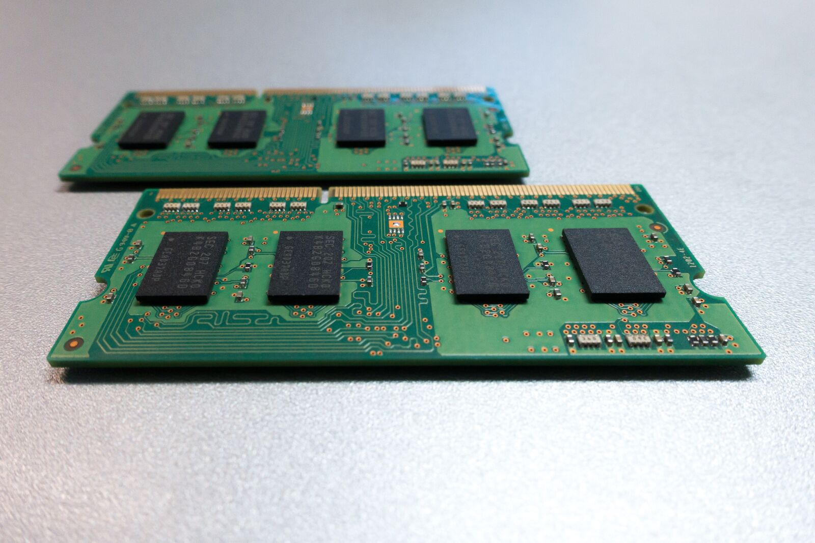 Sony Cyber-shot DSC-RX100 III sample photo. Printed circuit board, memory photography