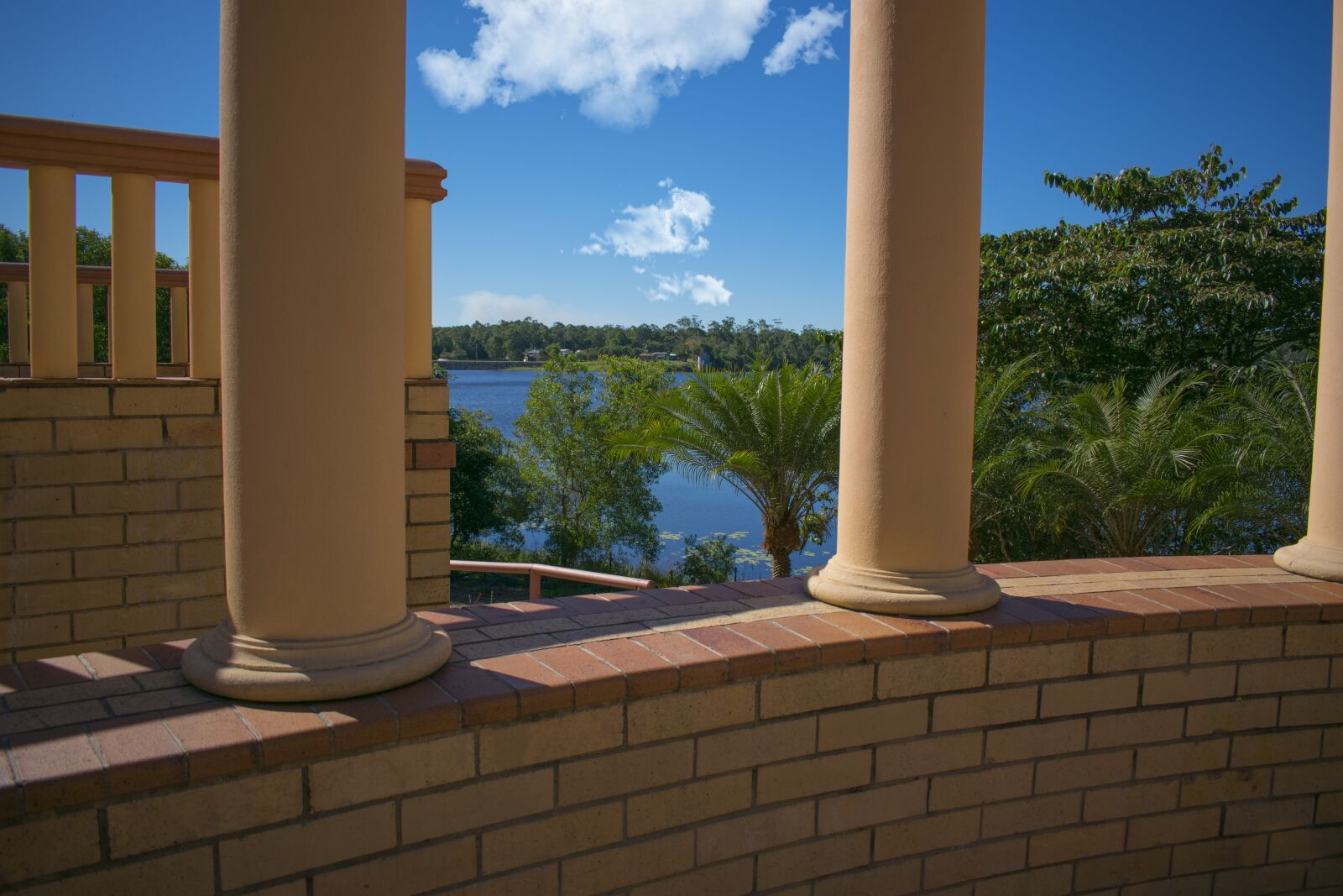Nikon D3400 sample photo. Architecture, column, tower photography