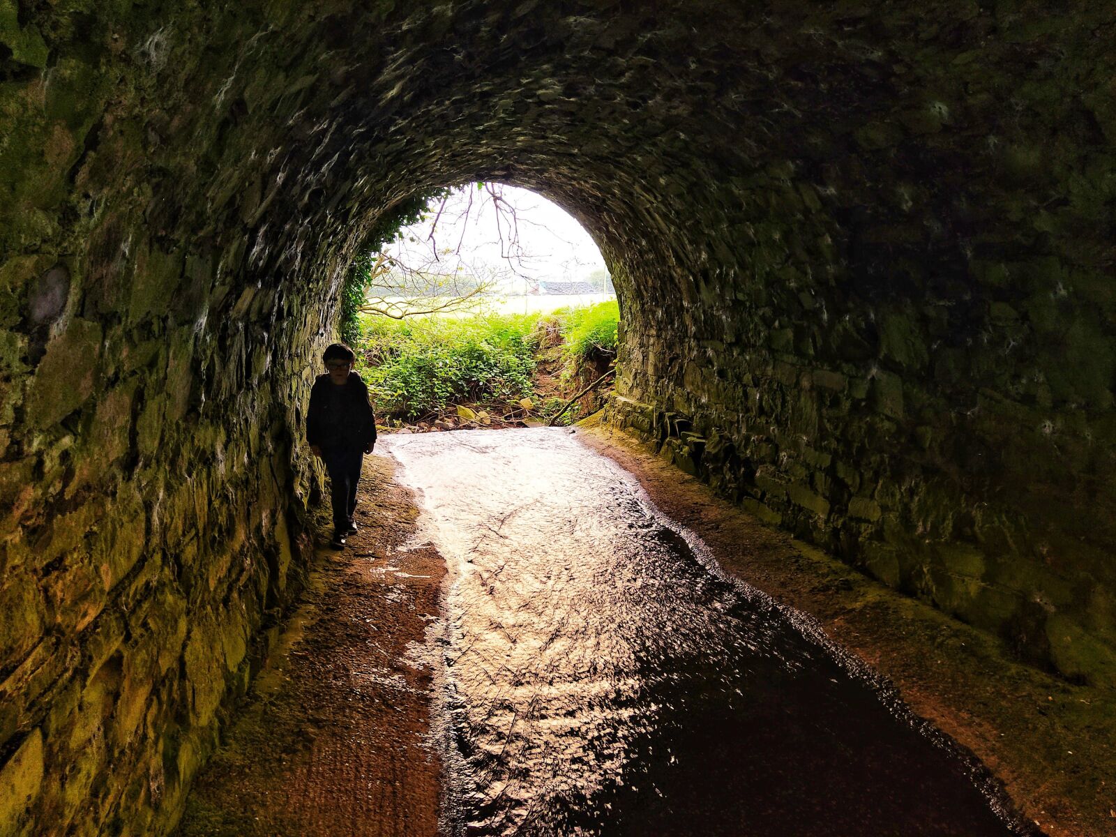 Xiaomi Mi A3 sample photo. Tunnel, stream, boy photography