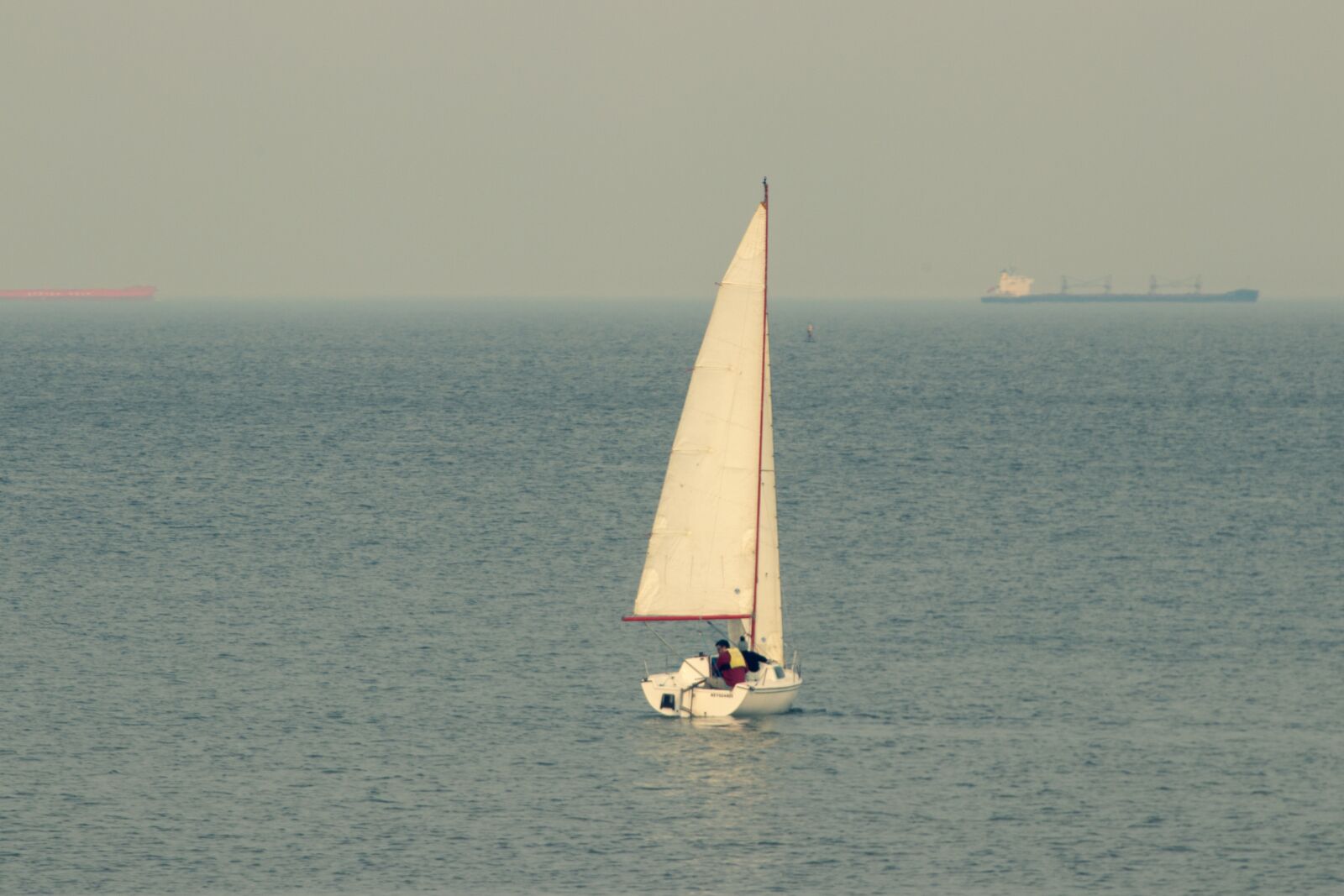 Canon EOS 200D (EOS Rebel SL2 / EOS Kiss X9) sample photo. Sailboat, boat, sea photography