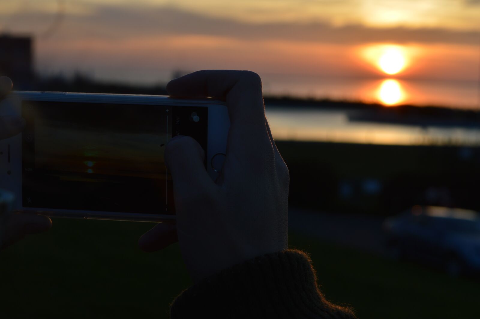 Nikon D3200 sample photo. Mobile phone, sunset, vacations photography