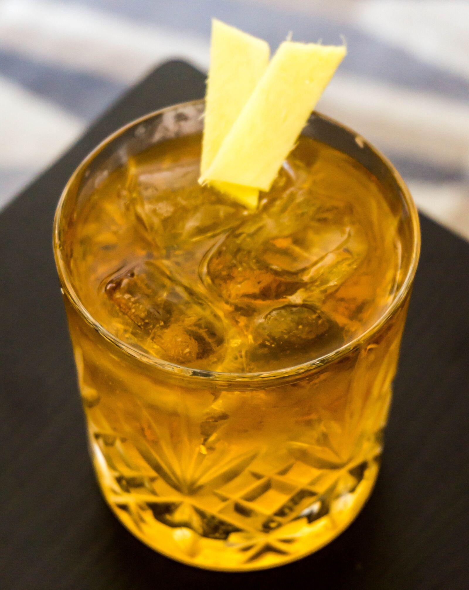 Sony Alpha a5000 (ILCE 5000) sample photo. Alcohol, ginger, drink photography