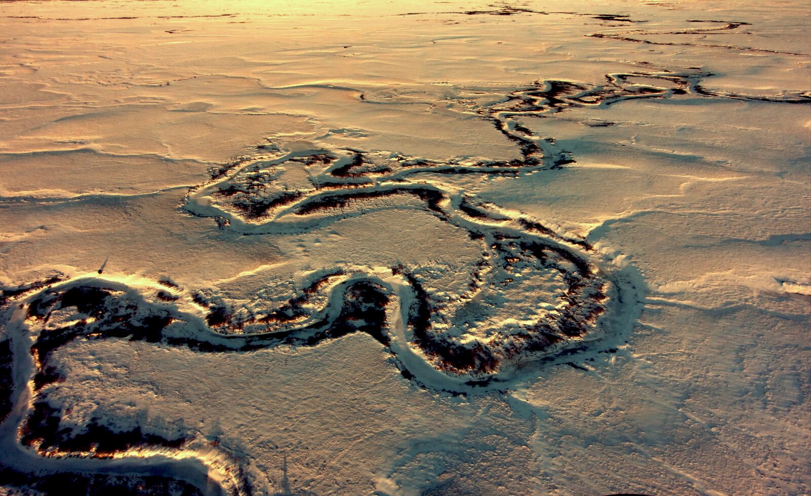 Sony Cyber-shot DSC-RX100 III sample photo. Alaska tundra, snow, river photography