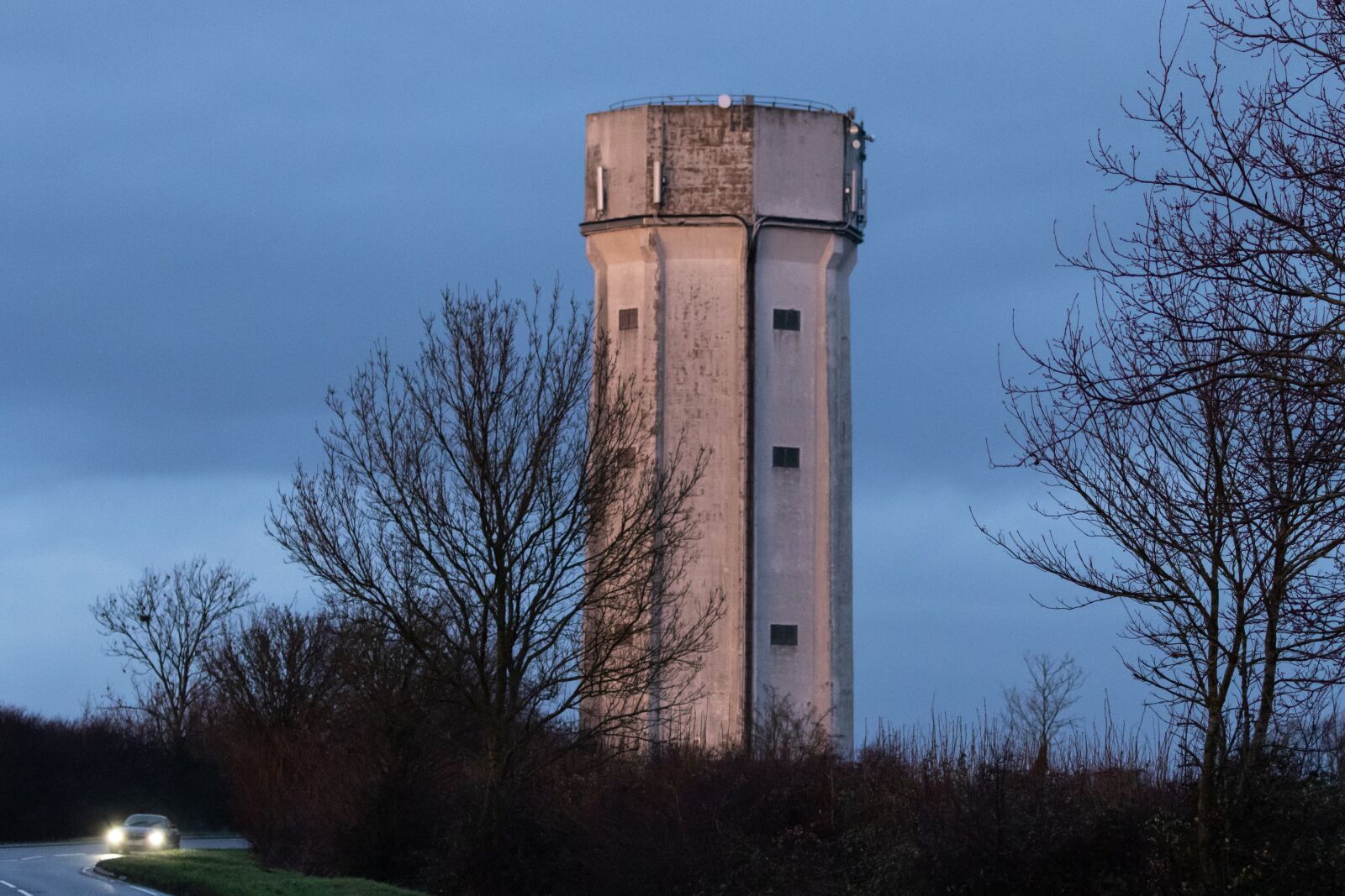 Canon EOS 7D Mark II sample photo. Watertower, water, tower photography
