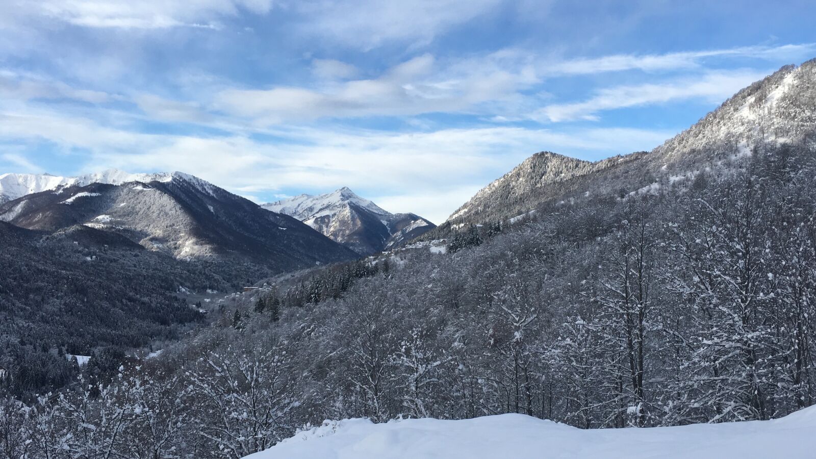 Apple iPhone 6s sample photo. Snow, mountain, panoramic photography