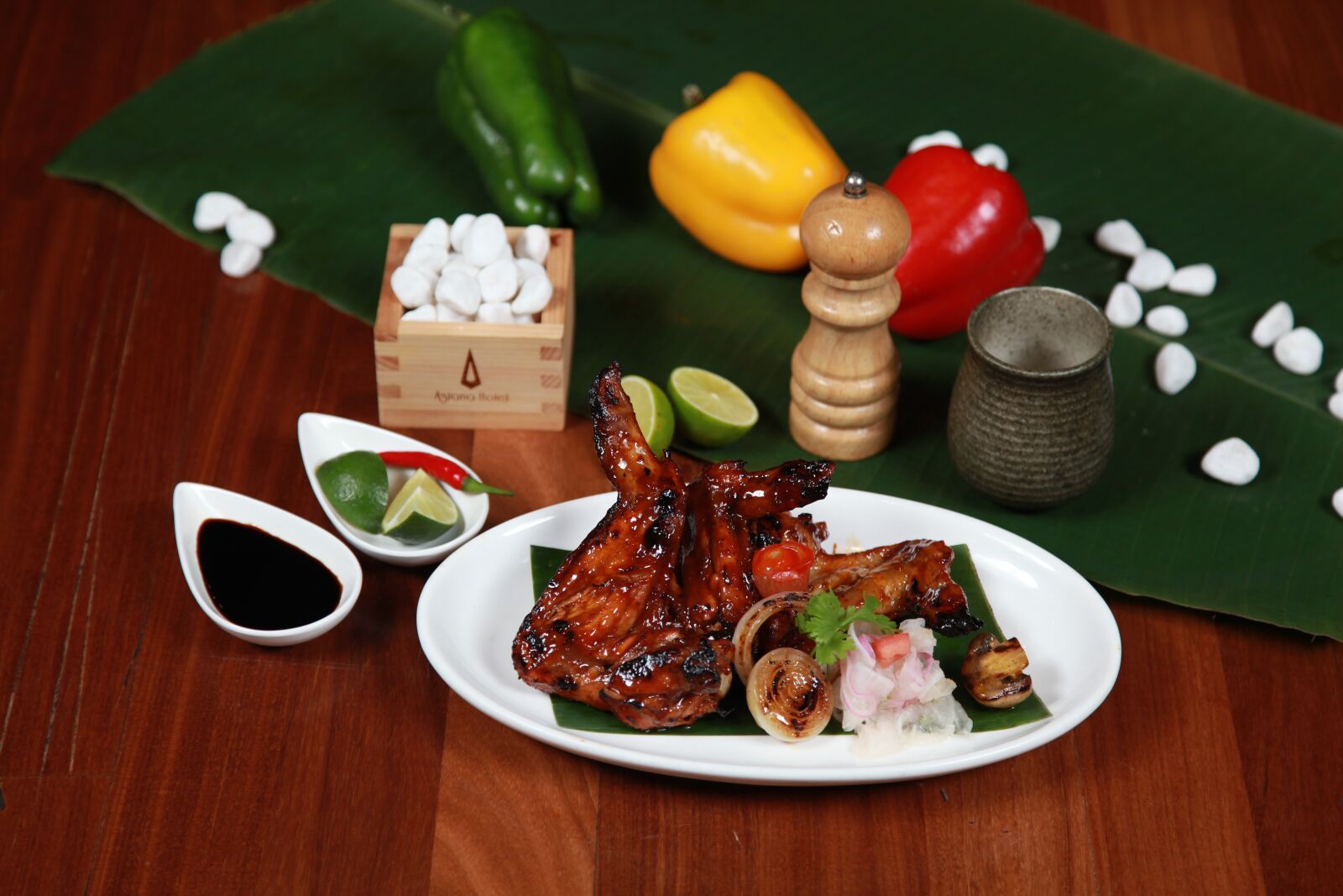 Canon EOS 5D Mark II sample photo. Barbecued pork ribs, barbecue photography