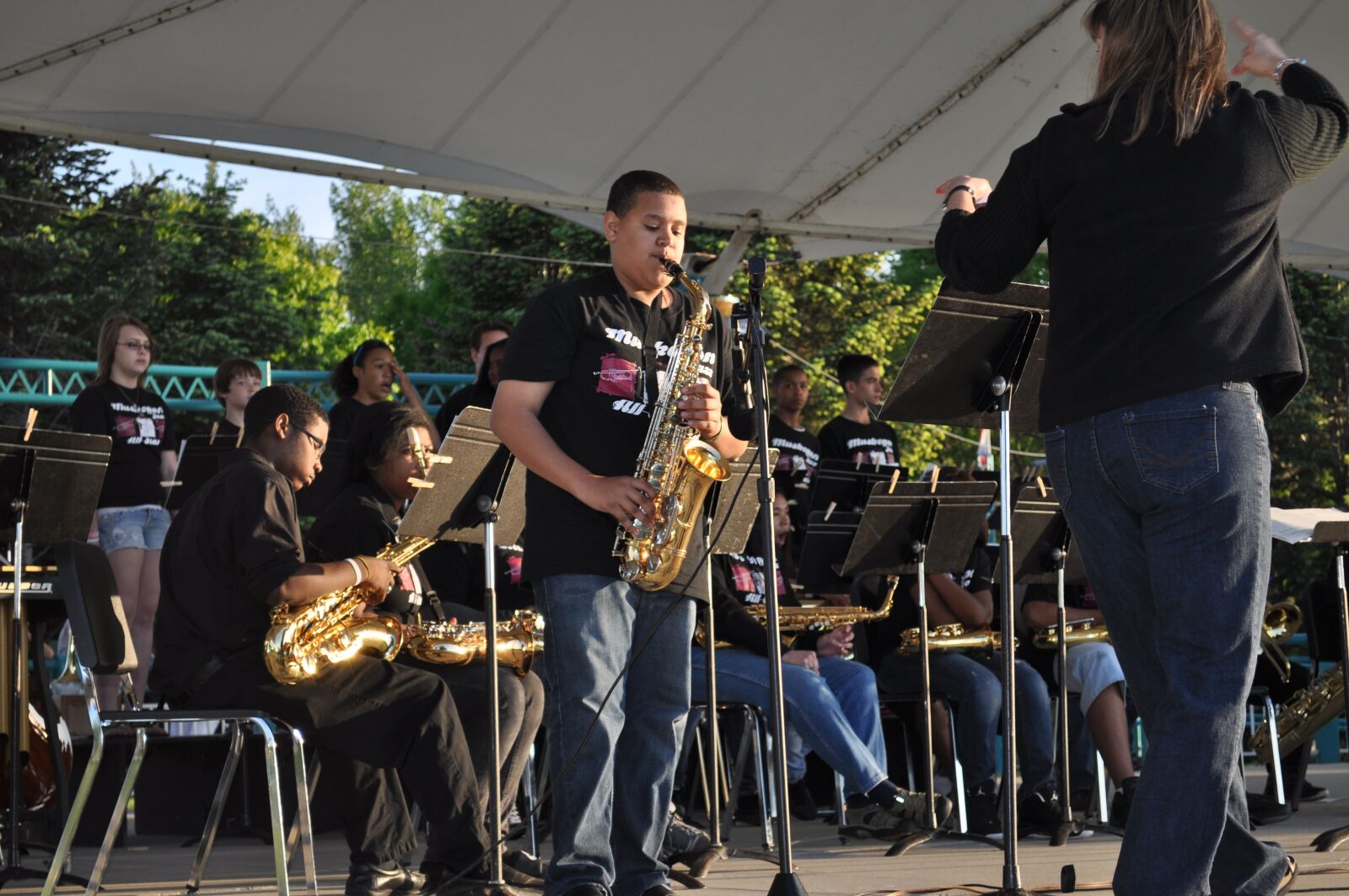 Nikon D5000 sample photo. Child, musician, jazz, lakeshore photography