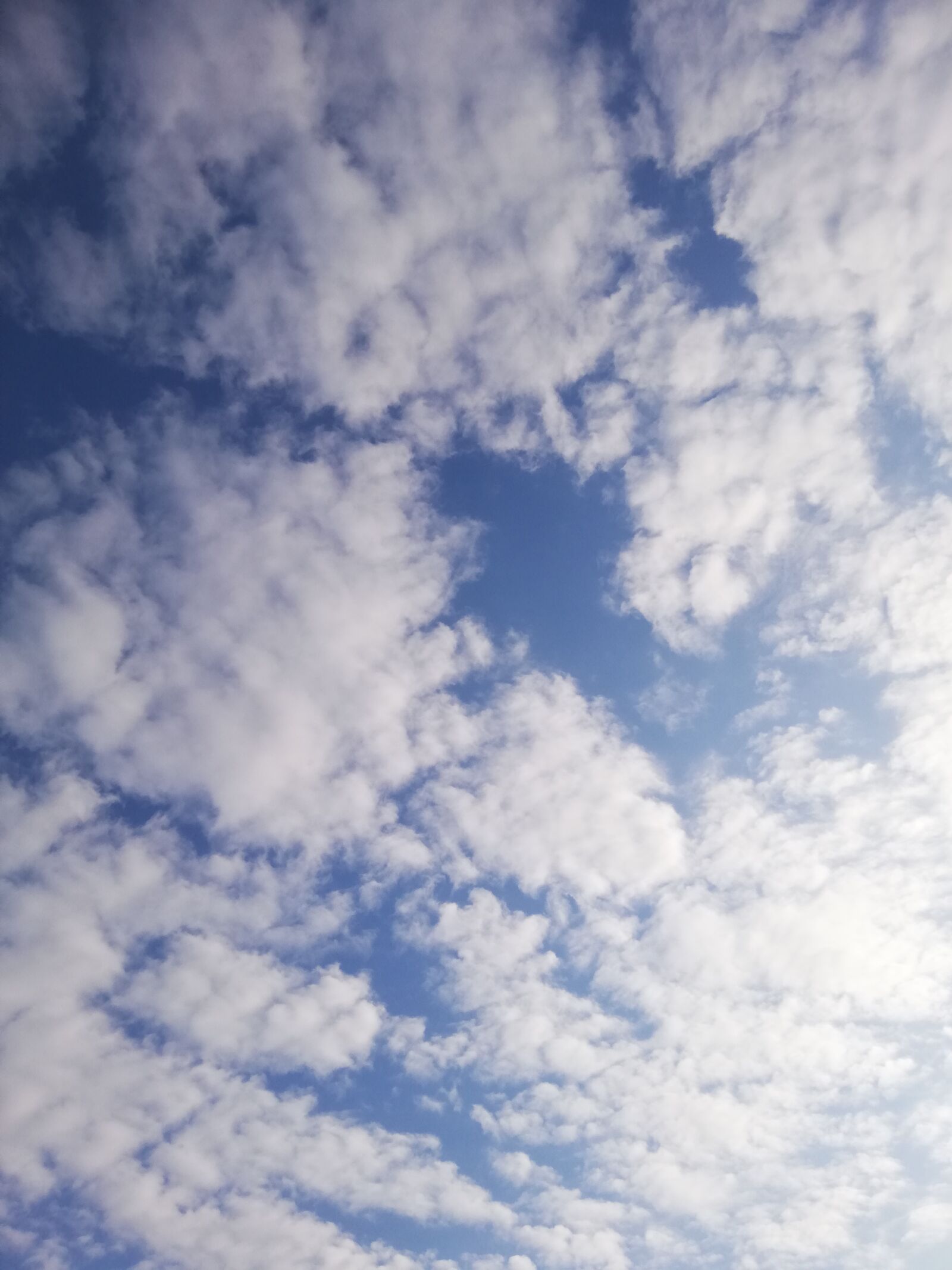 HUAWEI P20 lite sample photo. Sky, clouds, blue photography