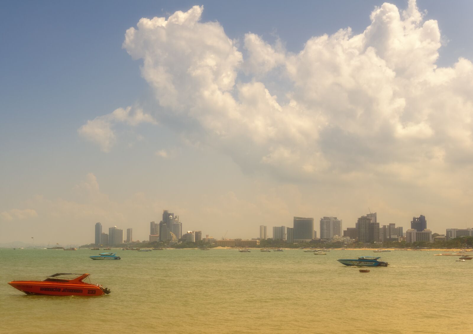 30mm F1.4 DC DN | Contemporary 016 sample photo. Pattaya, thailand, asia photography