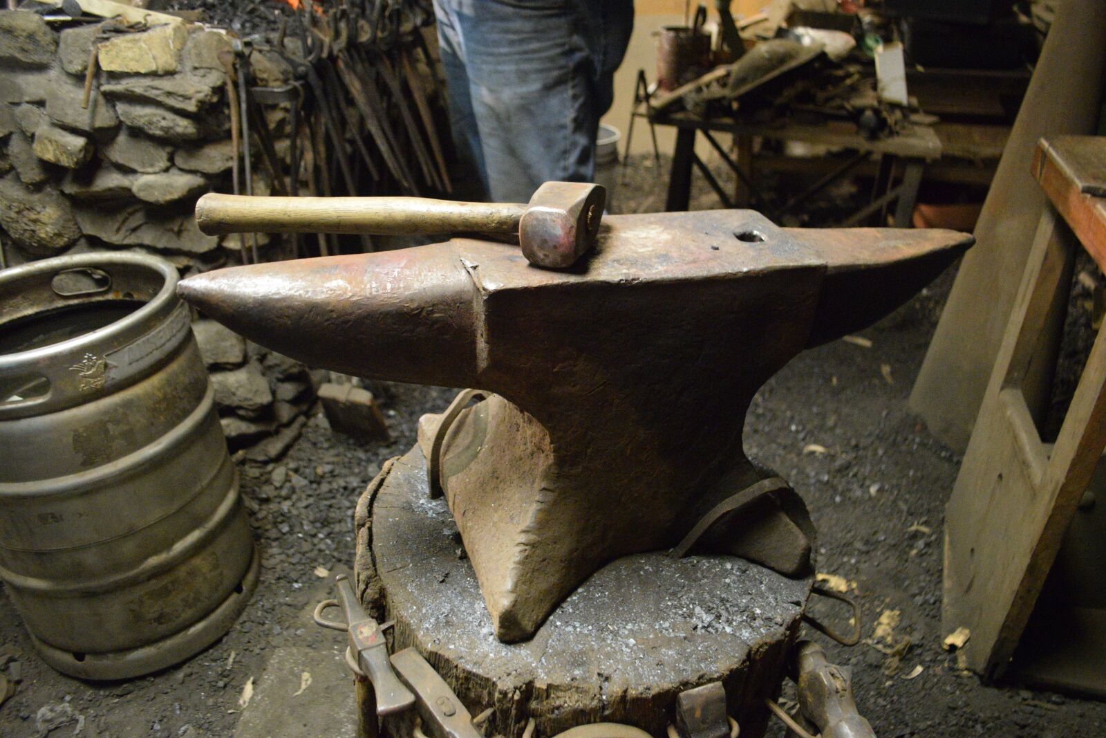 Nikon D3300 sample photo. Anvil, blacksmith, forge photography