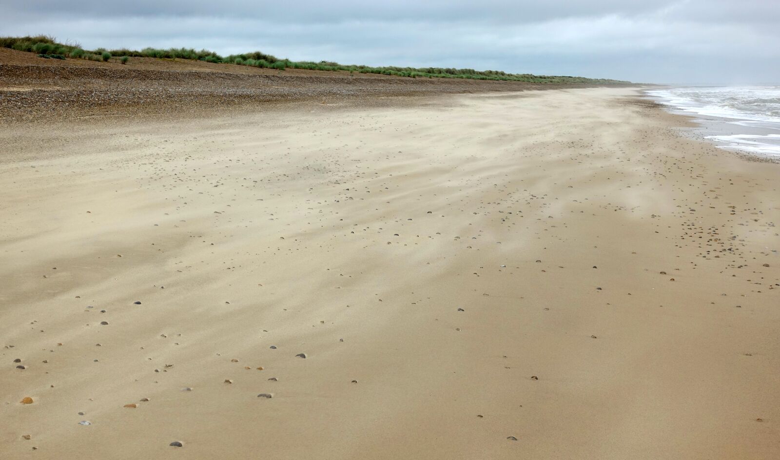 Sony DSC-RX100M5 sample photo. Beach, empty, sand photography