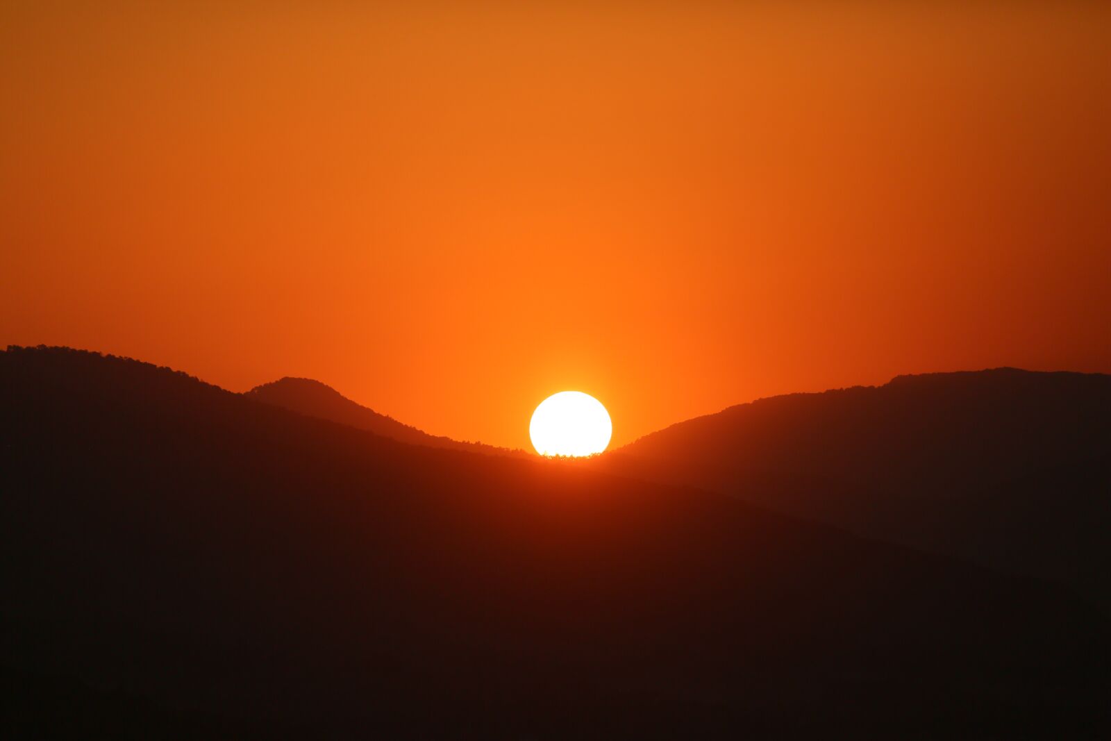 Canon EOS 5D Mark III sample photo. Sunset, nature, sunrise photography
