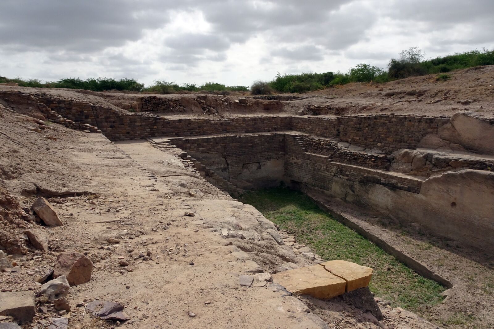Sony Cyber-shot DSC-HX90V sample photo. Dholavira, archaeological site, excavation photography