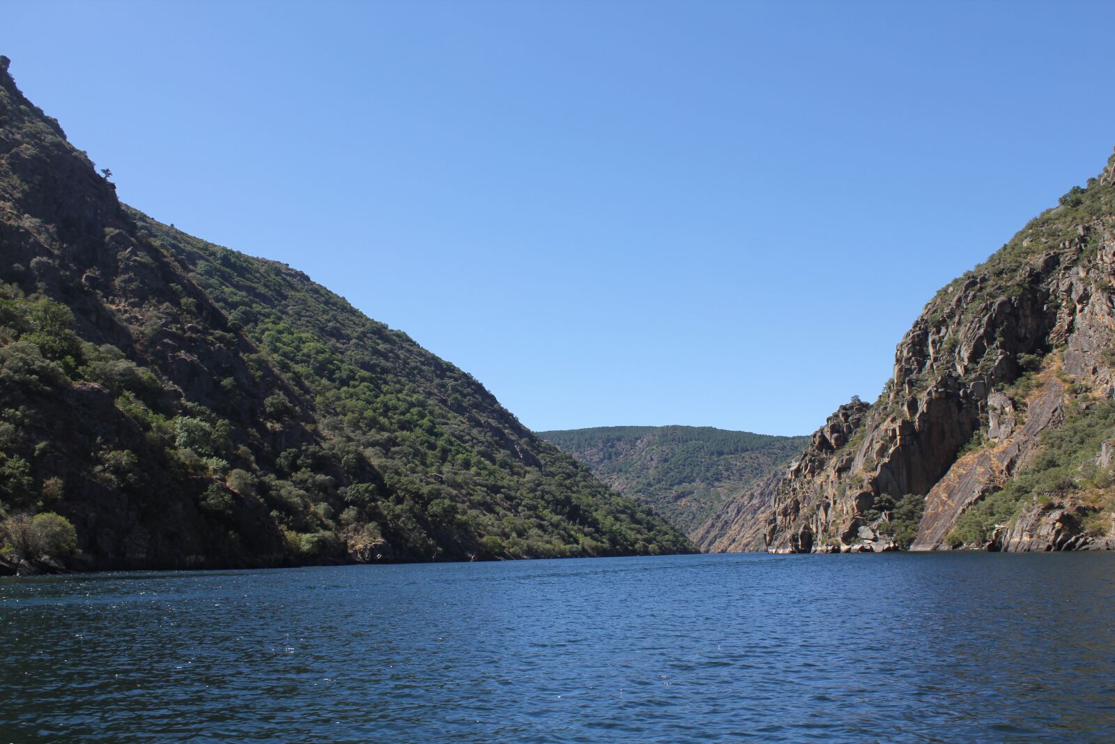 Canon EOS 550D (EOS Rebel T2i / EOS Kiss X4) sample photo. Canones, del, rio, sil photography