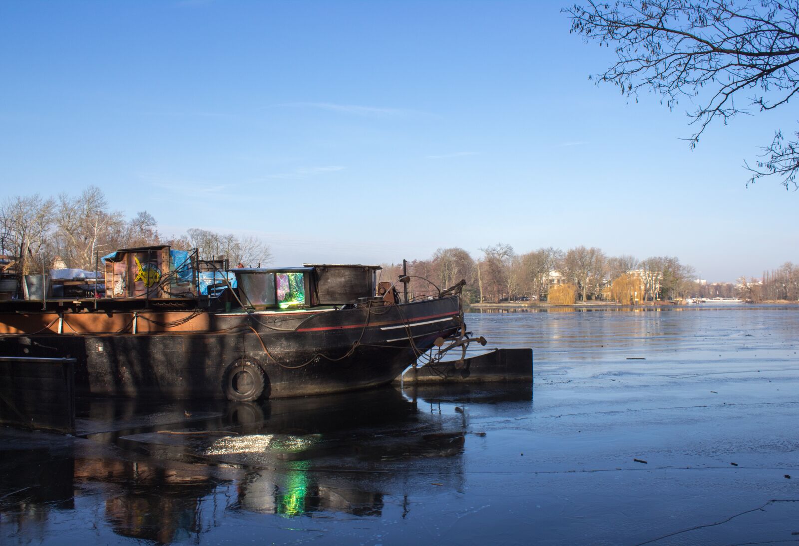 Canon EOS 1300D (EOS Rebel T6 / EOS Kiss X80) sample photo. Spree, berlin, river photography