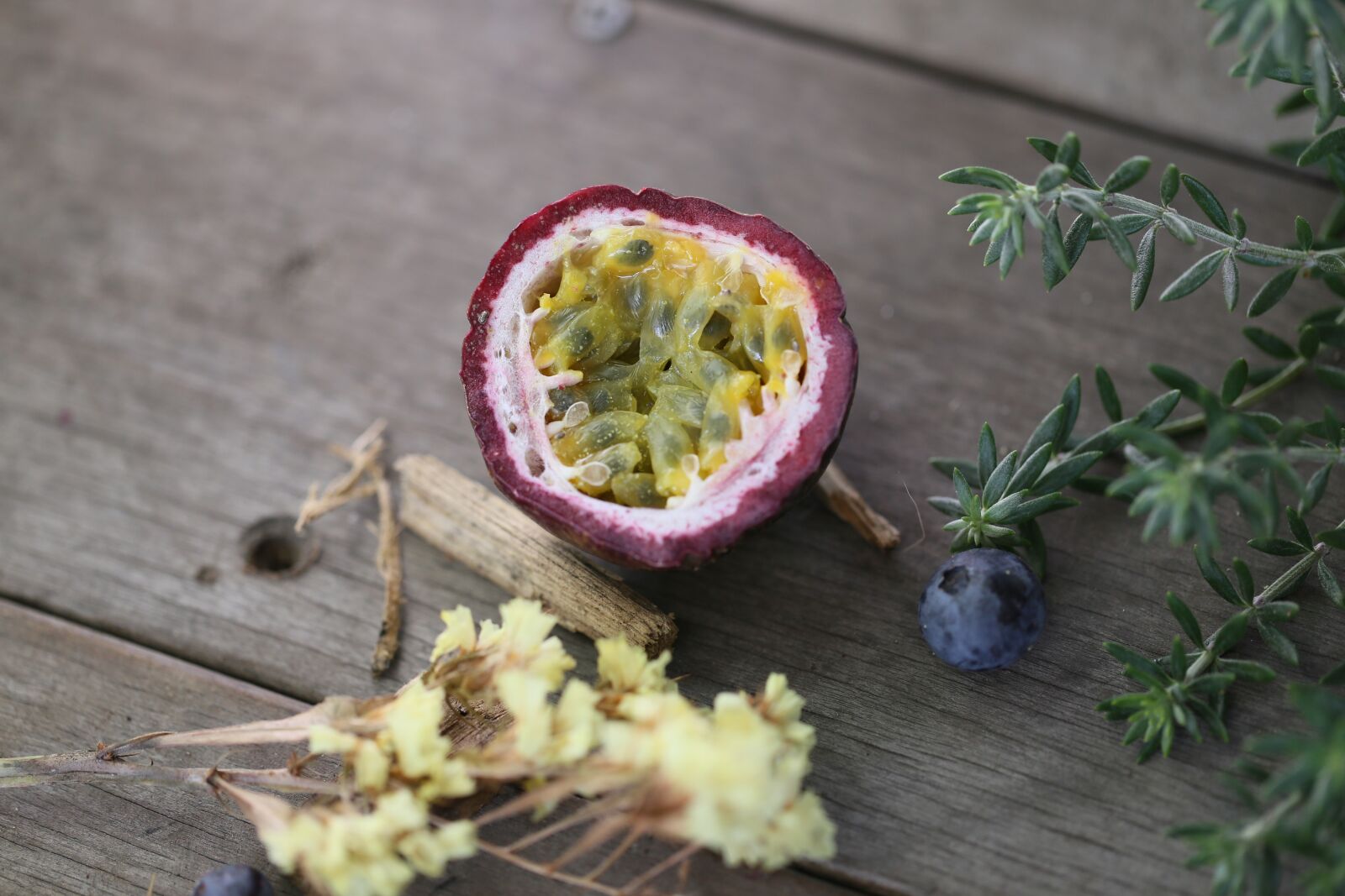 Canon EF 100mm F2.8L Macro IS USM sample photo. Passion fruit, food, wooden photography