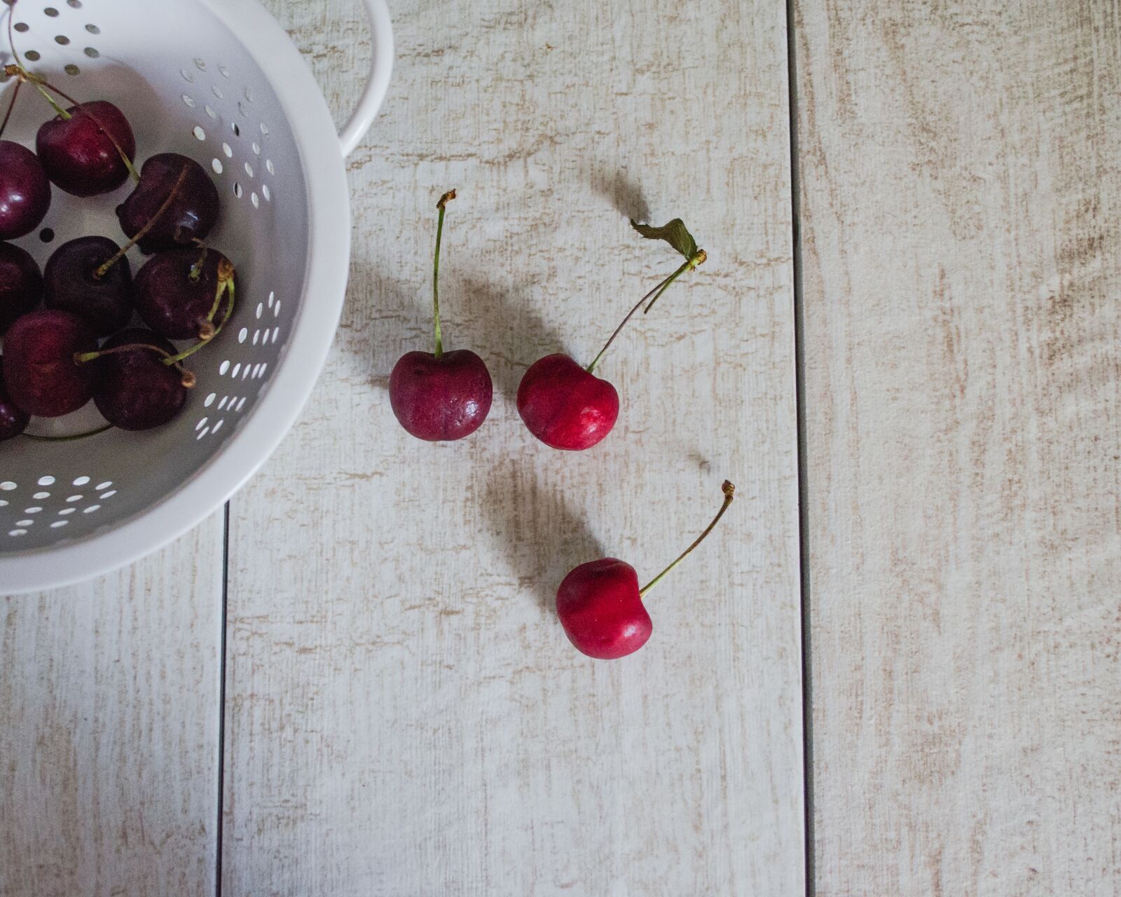 Nikon D5100 sample photo. Cherries, fruit, ripe photography