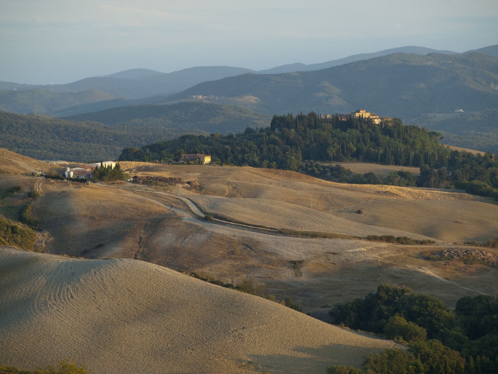 Olympus E-510 (EVOLT E-510) sample photo. Tuscany, volterra, september photography