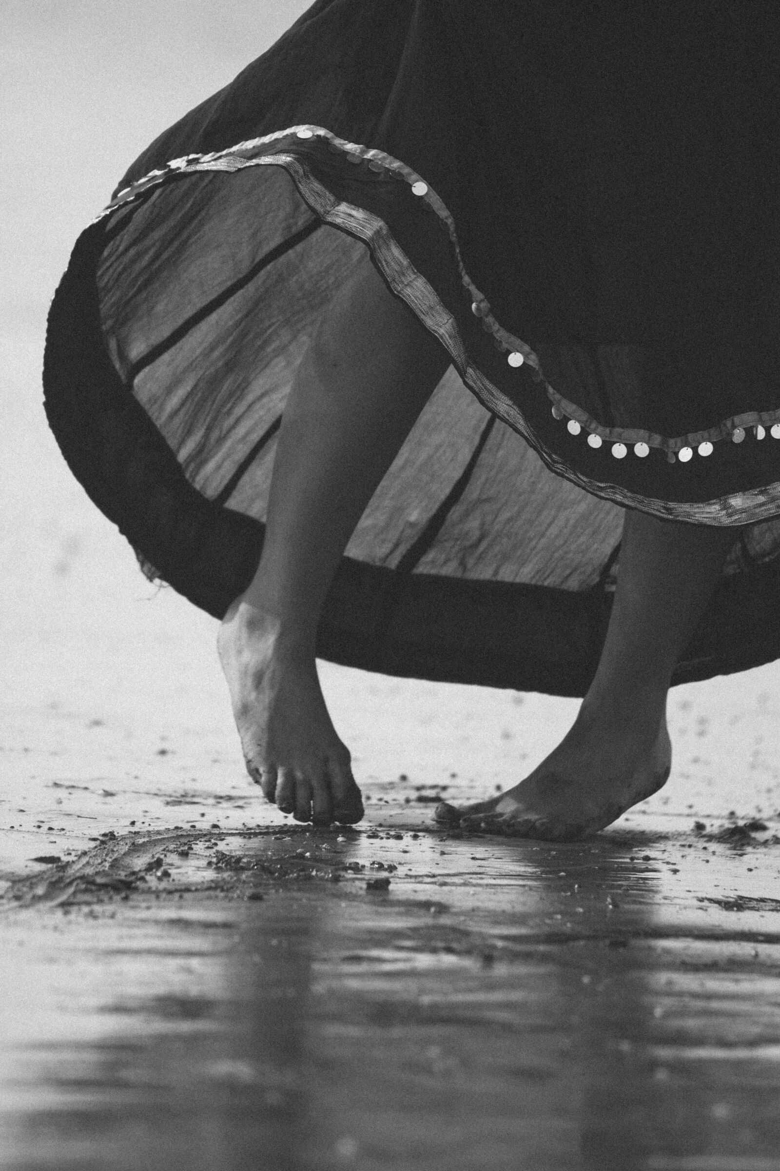 Canon EOS 7D sample photo. Beach, dance, feet, girl photography