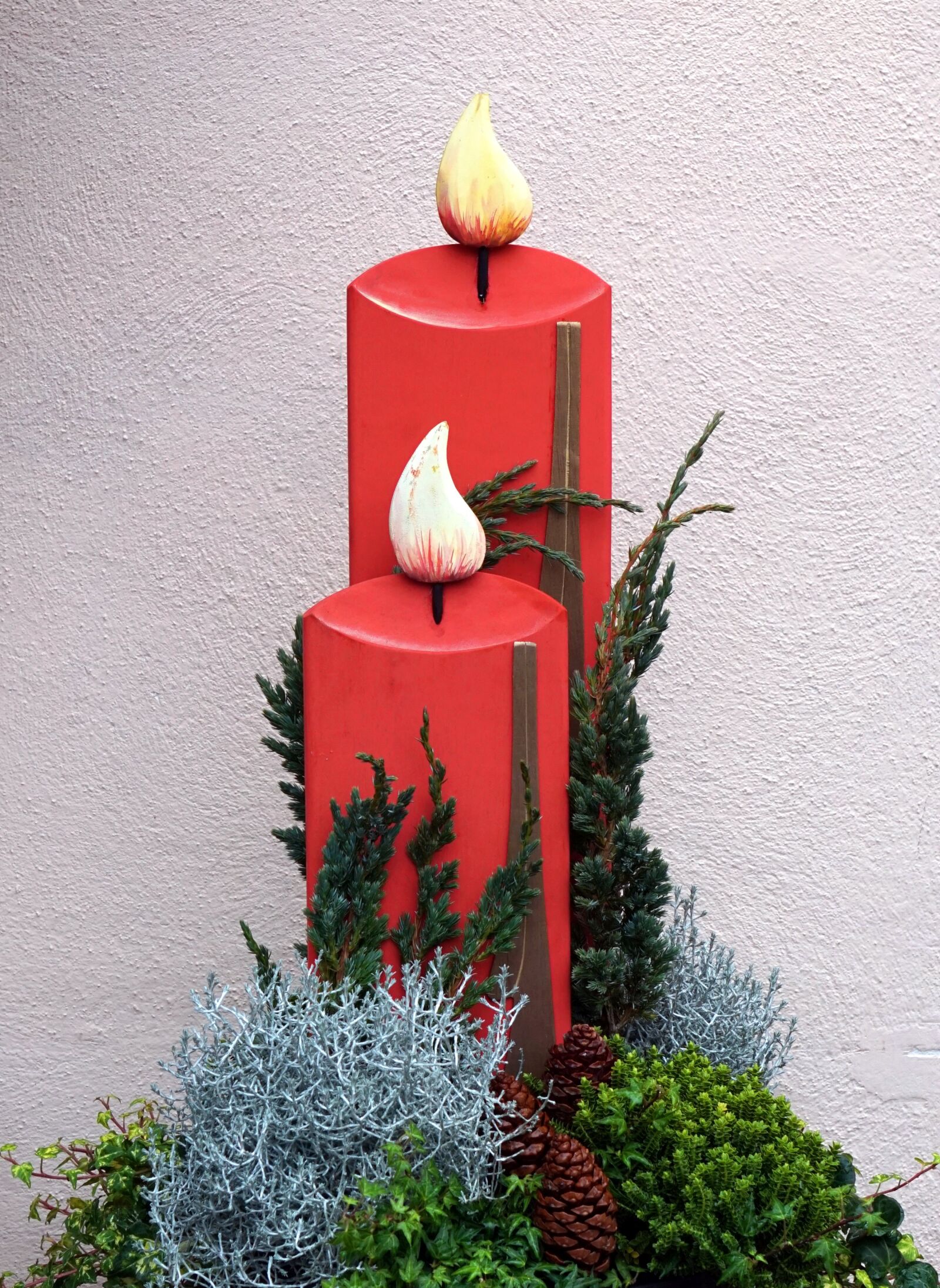 Sony Alpha a5000 (ILCE 5000) + Sony E 55-210mm F4.5-6.3 OSS sample photo. Candles, christmas decoration, christmas photography