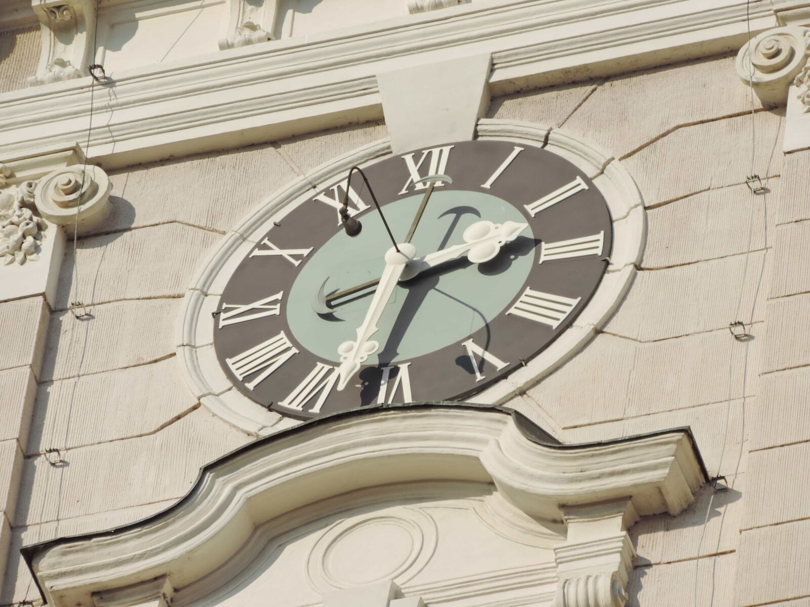 Nikon Coolpix P520 sample photo. Exterior, facade, tower, timepiece photography