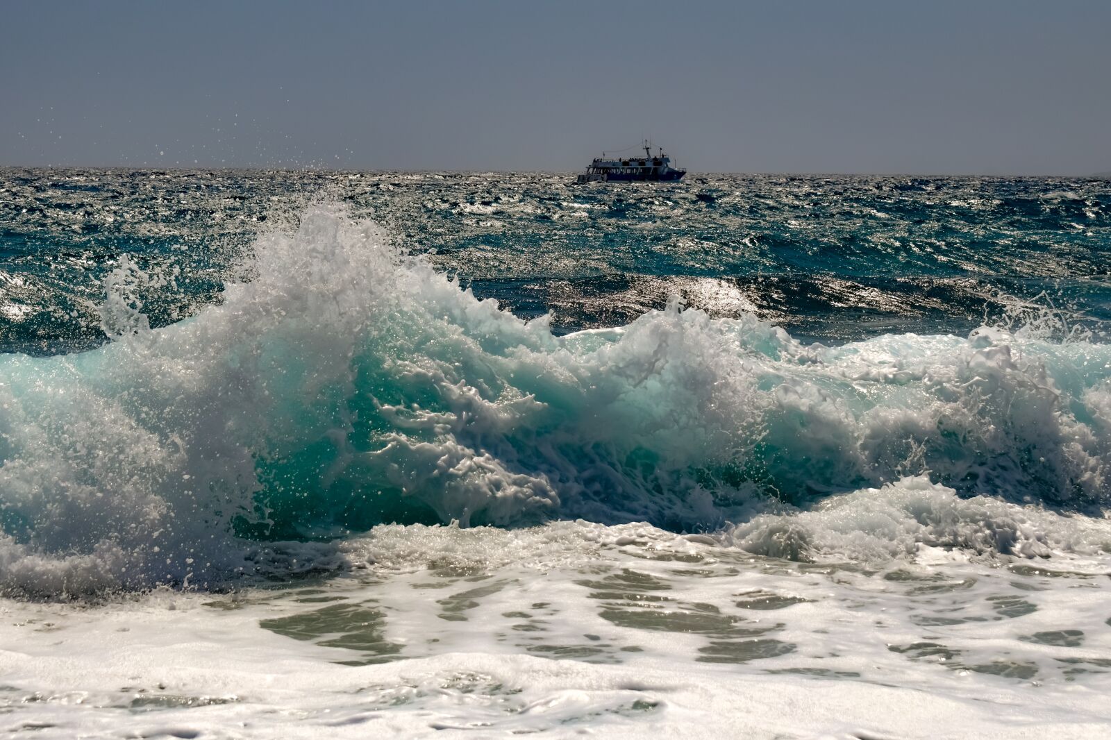 Nikon D3300 sample photo. Wave, splash, water photography