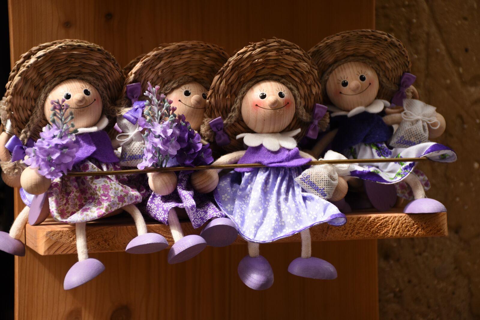 Nikon D7200 sample photo. Wood dolls, straw hat photography