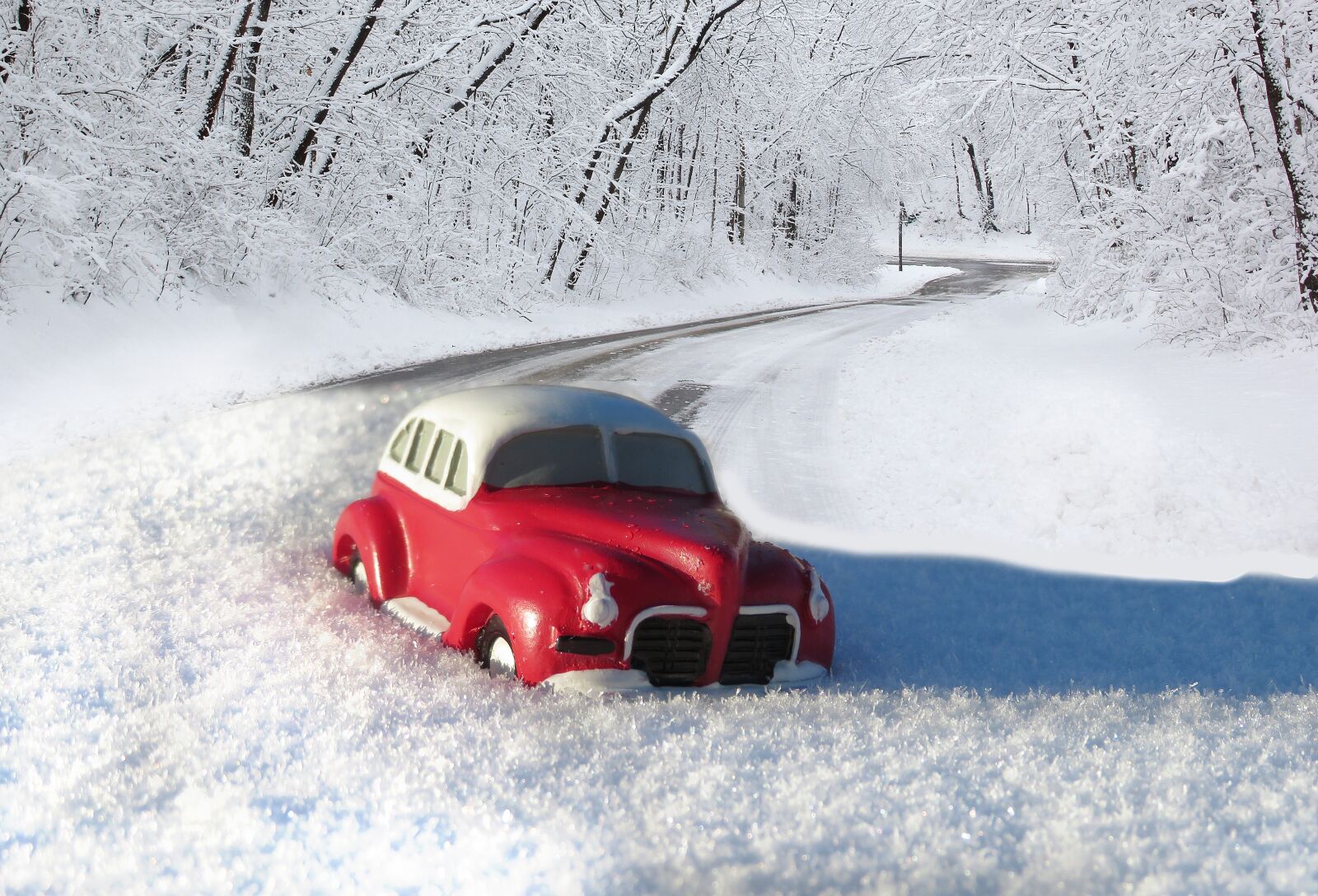 Canon PowerShot SX720 HS sample photo. Car, driving, snow photography