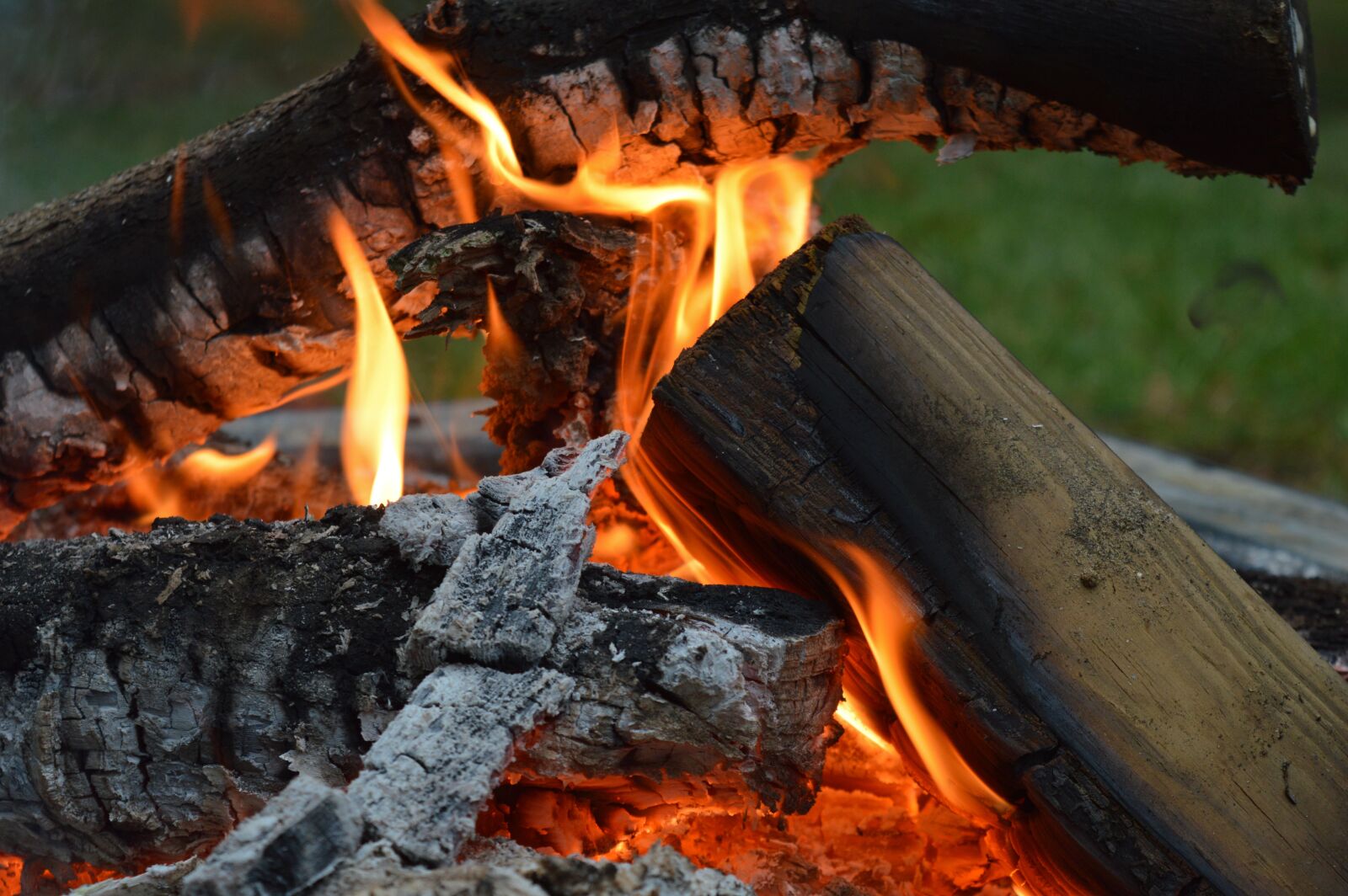 Nikon D3200 sample photo. Fire, campfire, bonfire photography